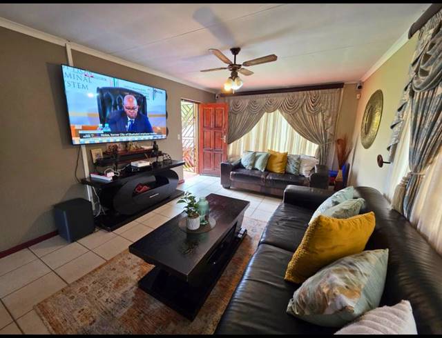 3 BEDROOM HOUSE FOR SALE IN TERENURE